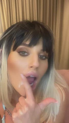 I have something on my mouth,can you show me what is it?😋Feels tasty - free porn video