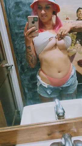 Should I show my date this drop or keep it between us? - free porn video