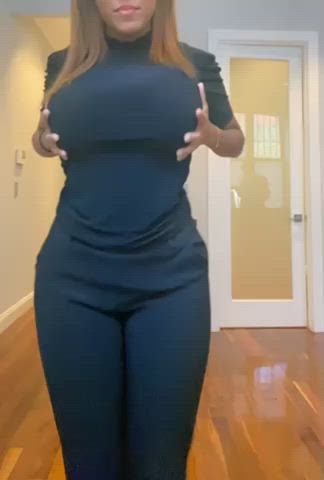 Did you expect a 19(f)yr old’s huge boobs to be so bouncy? - free porn video