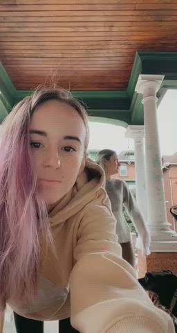Teaching my friend how good it feels to be risky [gif] - free porn video