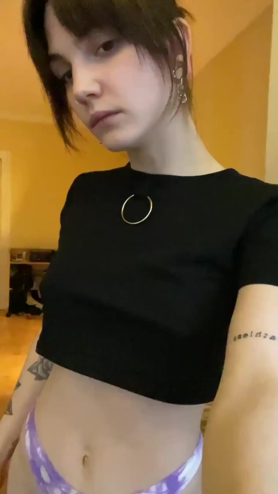Here's my tight college body for you to taste - free porn video
