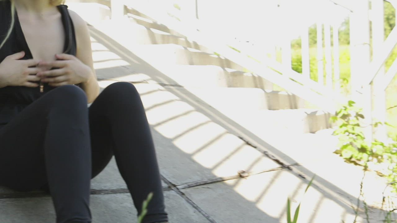 Flashing Tits Under The Bridge - free porn video