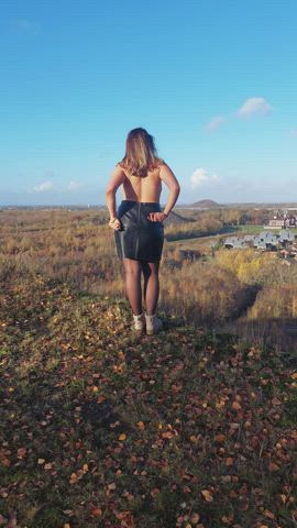 Fresh air and a big booty - free porn video