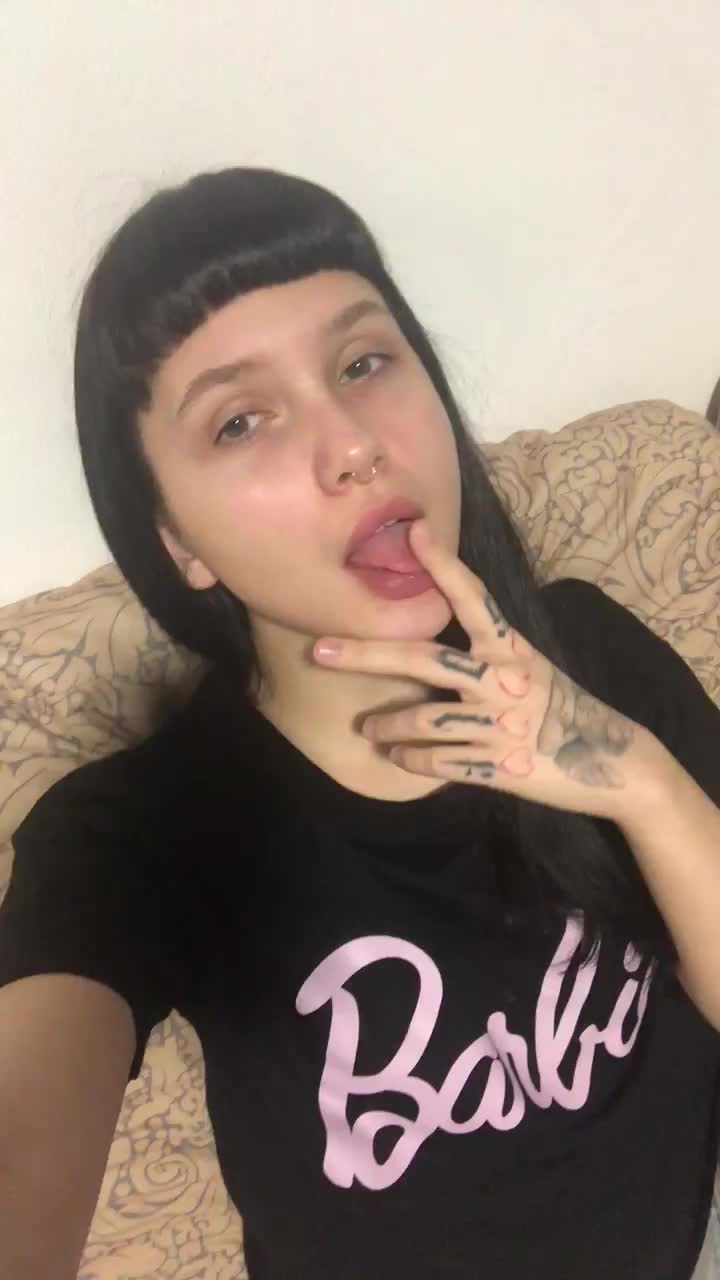 I want you to thrust deep and hard inside me - free porn video