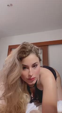 Do you like the view when i shake my ass - free porn video