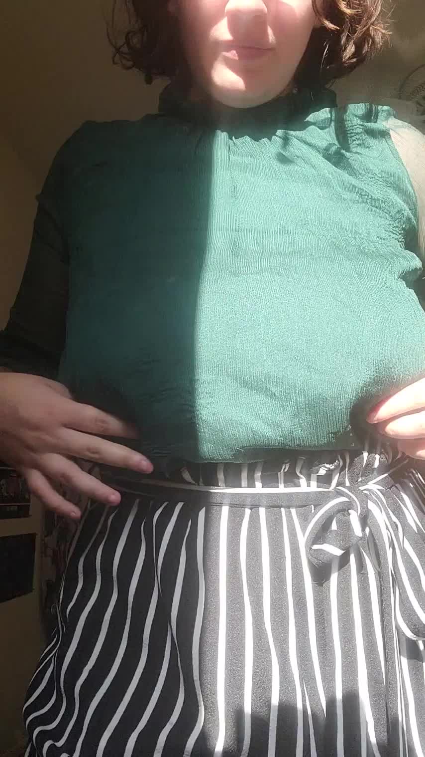 They said that I should be "classy but comfortable" when working remotely... it's not my fault that I'm most comfortable topless... [reveal] - free porn video