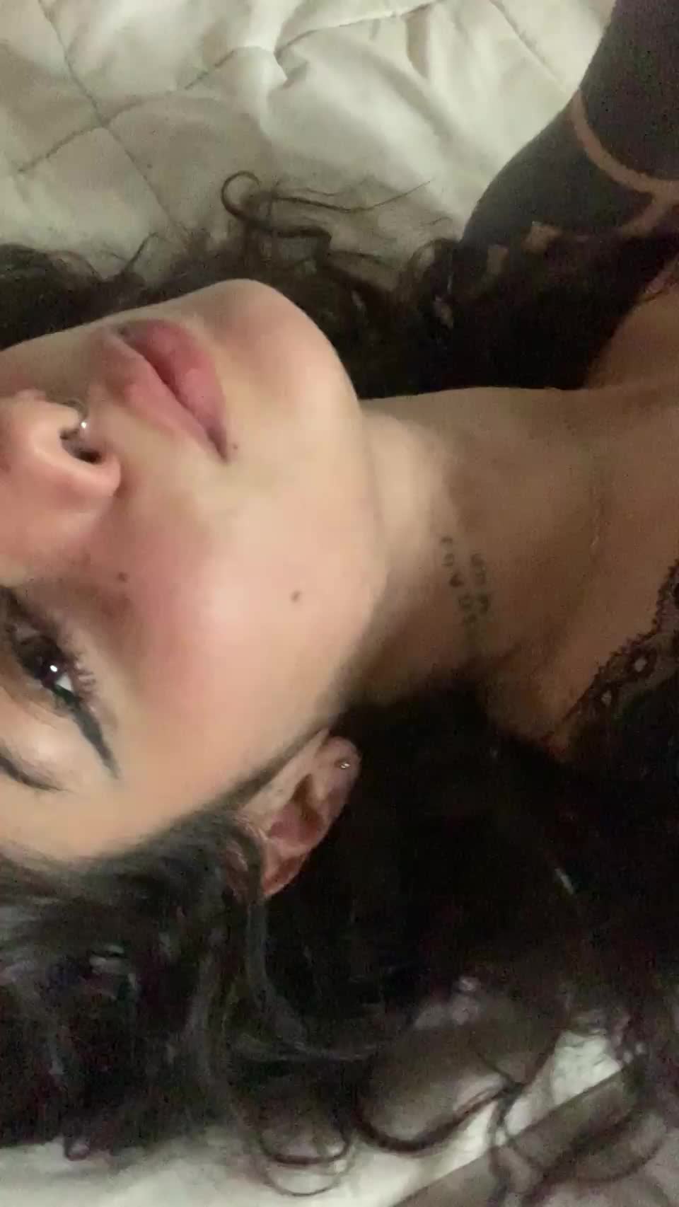 if i sent you this asking you to come netflix and chill.. would you come? - free porn video