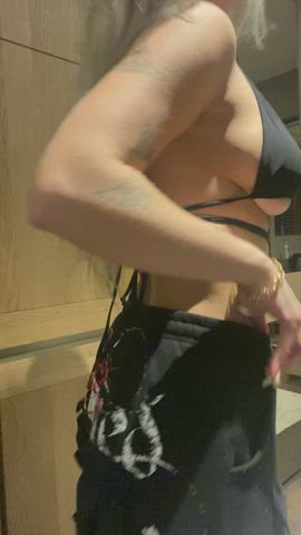 Eat my delicious booty - free porn video