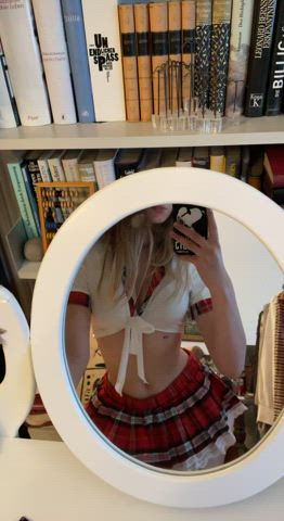 My skirt can't cover my ass - free porn video