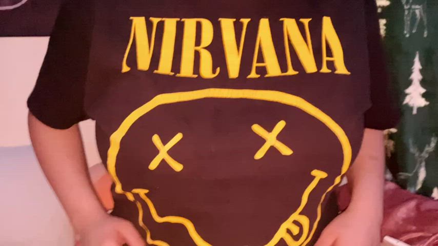 Does this shirt hide my huge stack? - free porn video