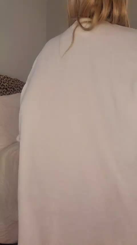 I just wake up like this. Horny with my pussy in your face - free porn video