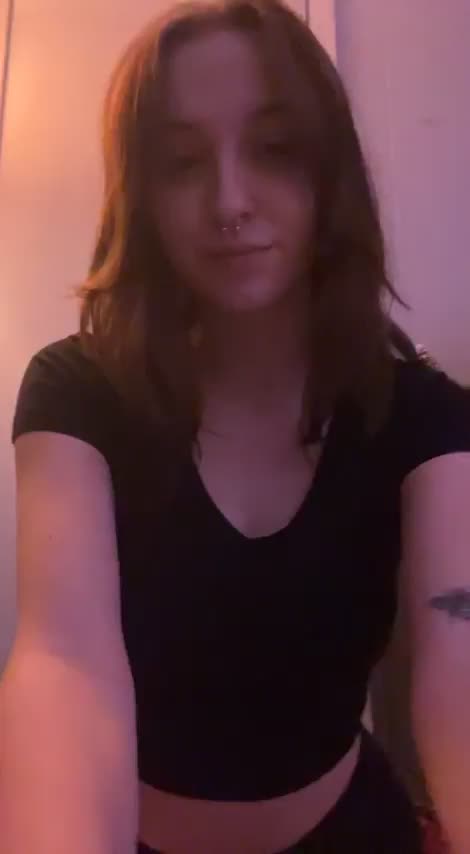 i think my pale tits are my best feature :) - free porn video