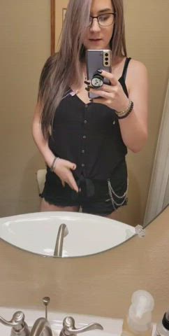 hope you enjoy this impromptu titty drop while i was at a friend's house 😋 [f] [oc] - free porn video