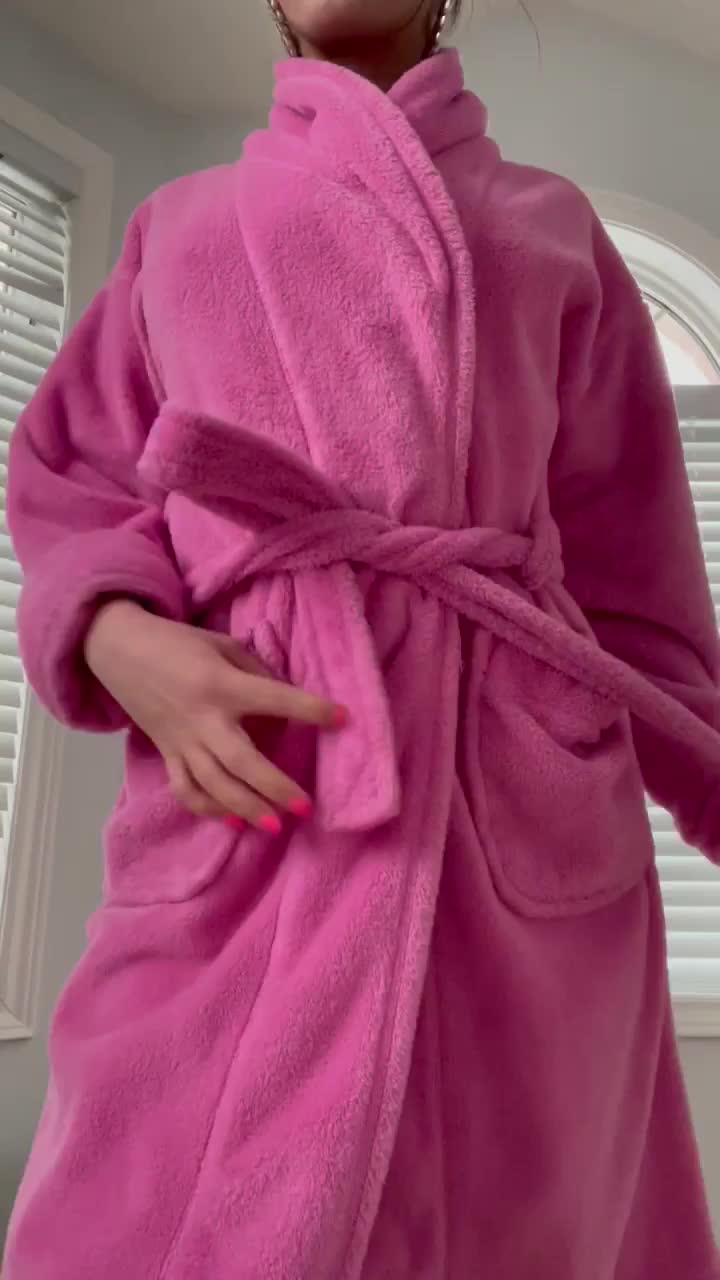 Petite & perky.. am I fuckable? - free porn video