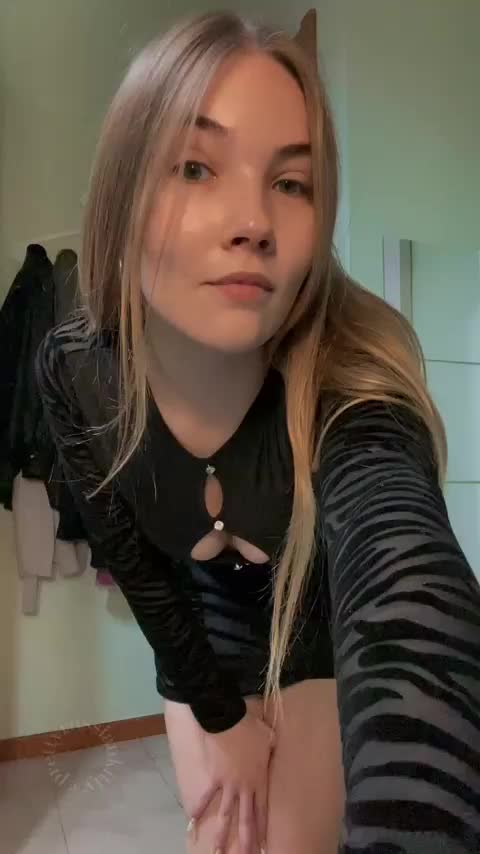 No bra and panties under for easy access anywhere you want - free porn video