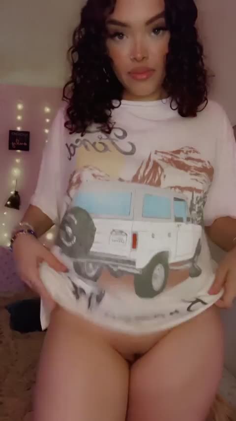 My hips are ready for breeding. Hopefully you fill me all the way up - free porn video