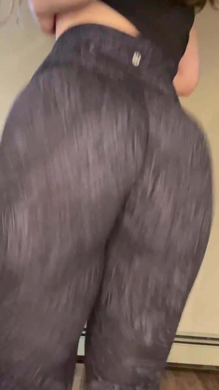 are super horny gym girls your type?😇 - free porn video