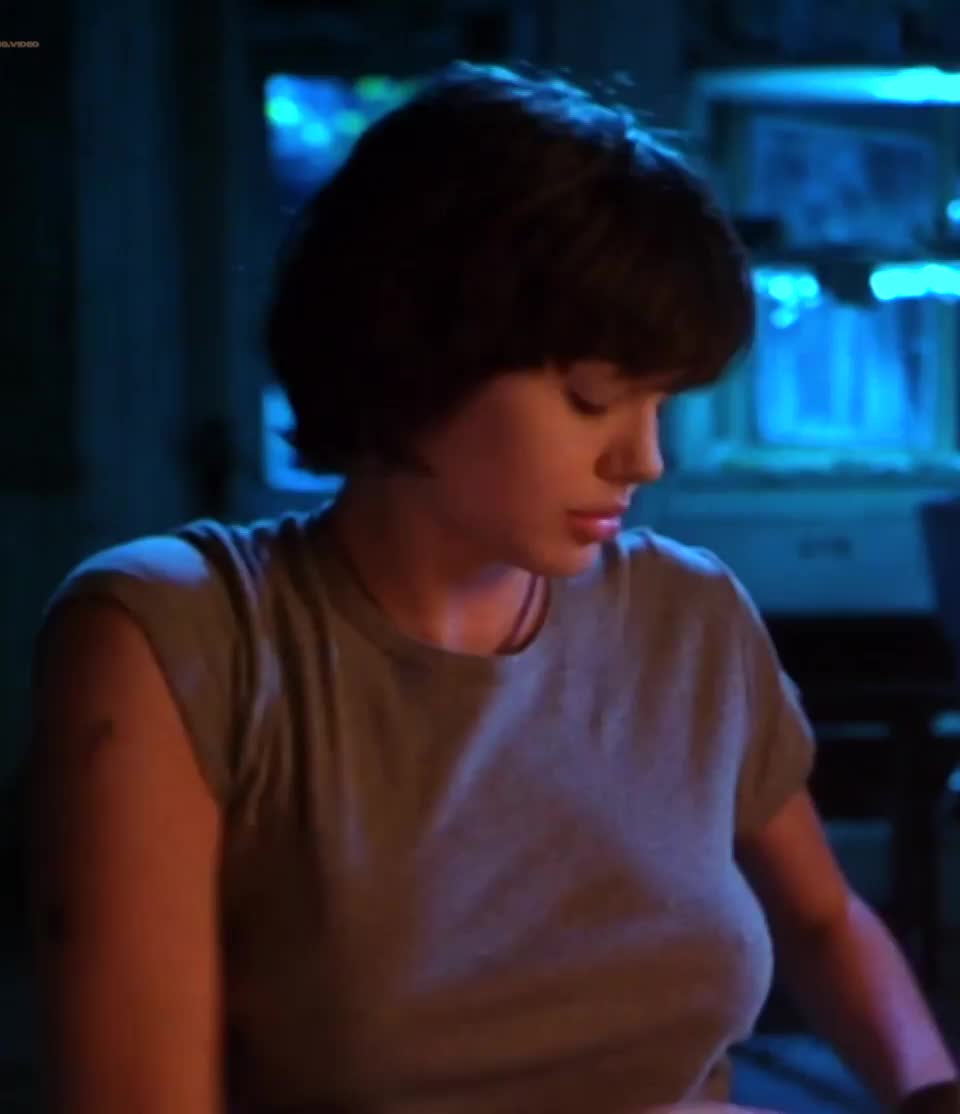 Angelina Jolie’s tits - free porn video