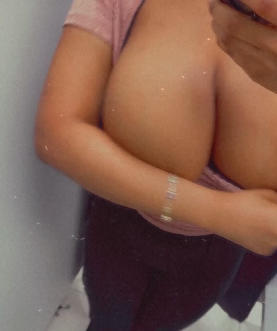 I promise to be quiet if you’ll take me in the fitting room  - free porn video