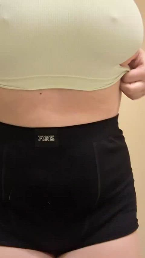 Gooning to these big tits.... - free porn video