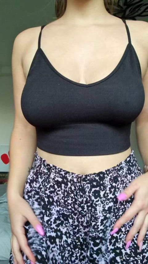 im proud on my 18yo tits - free porn video