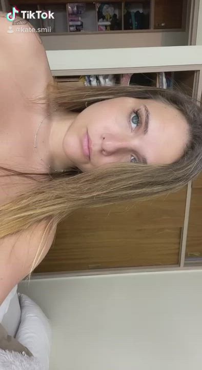 I like to fuck all my friends in secret - free porn video