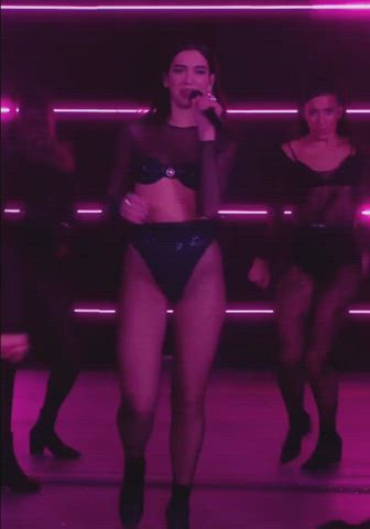 Dua Lipa's ass jiggling are hypnotic - free porn video