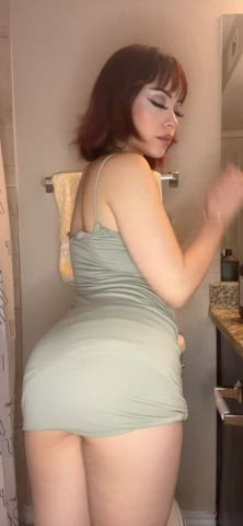 Lift up this dress and fuck me. - free porn video