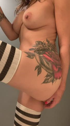 My curves bend in all the right places - free porn video