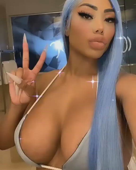 Twin Bimbos - free porn video