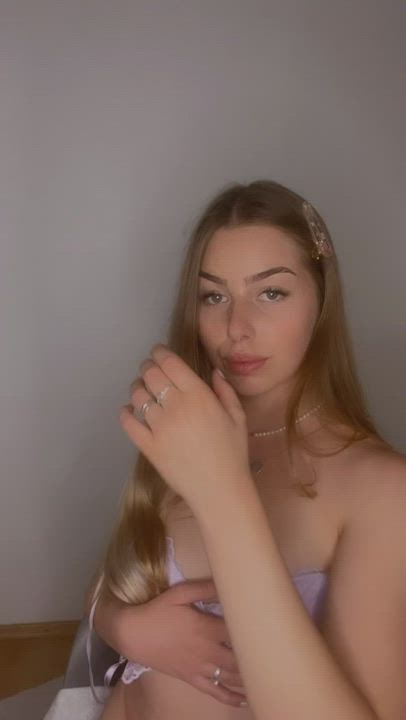 How many of you would fuck me raw? - free porn video