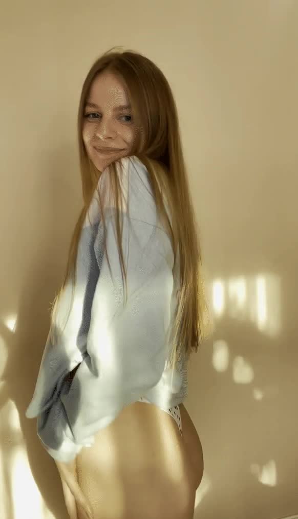 My booty ready for play.. I hope you like petite girls like me daddy - free porn video
