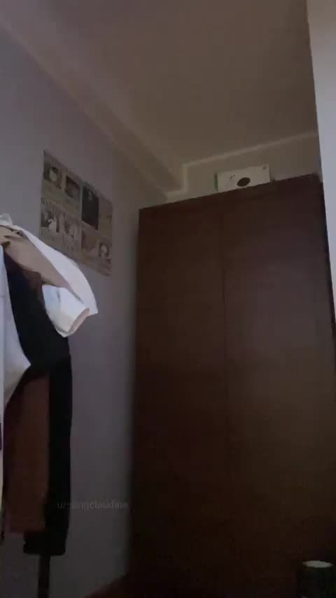 Hows my ass for a 19 years old? - free porn video