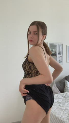 Want to grabs me by the waist and fill me up from behind? - free porn video