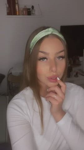 I'm horny and I want you to make a move 👉👈 - free porn video