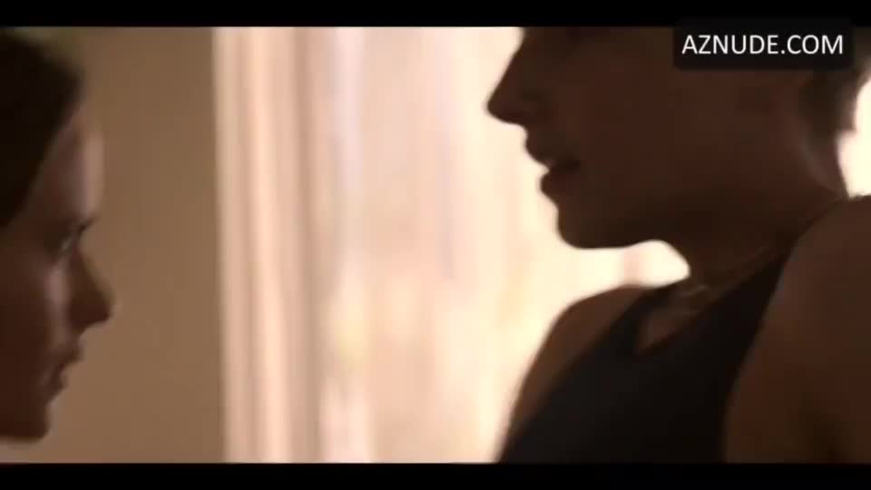 Jana McKinnon - free porn video