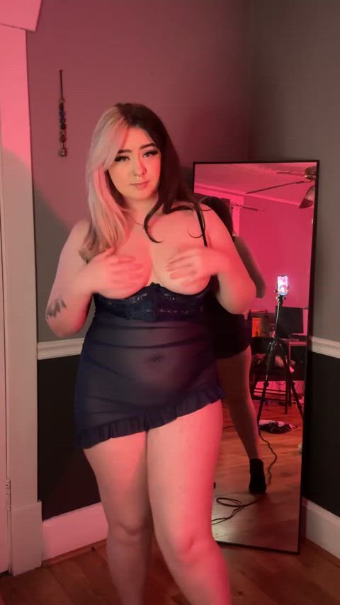 Does my curvy body give you a massive boner - free porn video