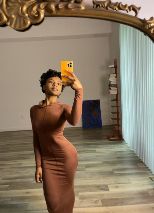 This dress accentuates my curves - free porn video