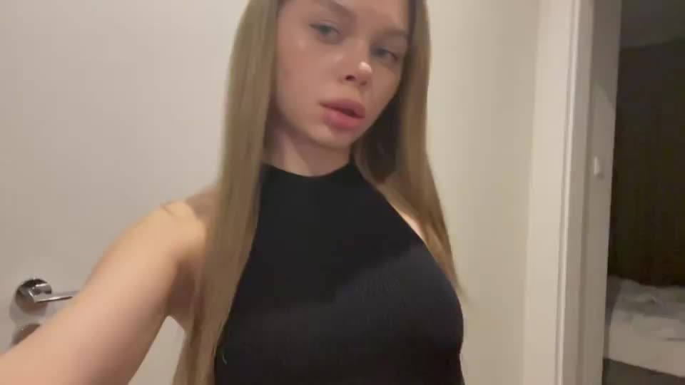 I want your kids on my pale chest - free porn video