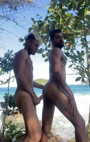 Fucking on the beach is so hot - free porn video
