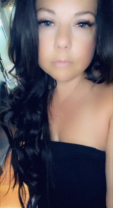 Do you like busty milfs? 🤪 - free porn video