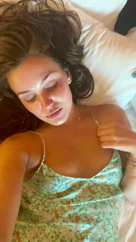 I could really use another hand - free porn video