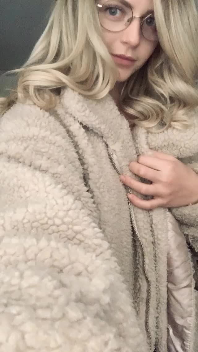 Does anyone need a teddy bear to cuddle?.. I also double up as a flesh-light 🧸 - free porn video