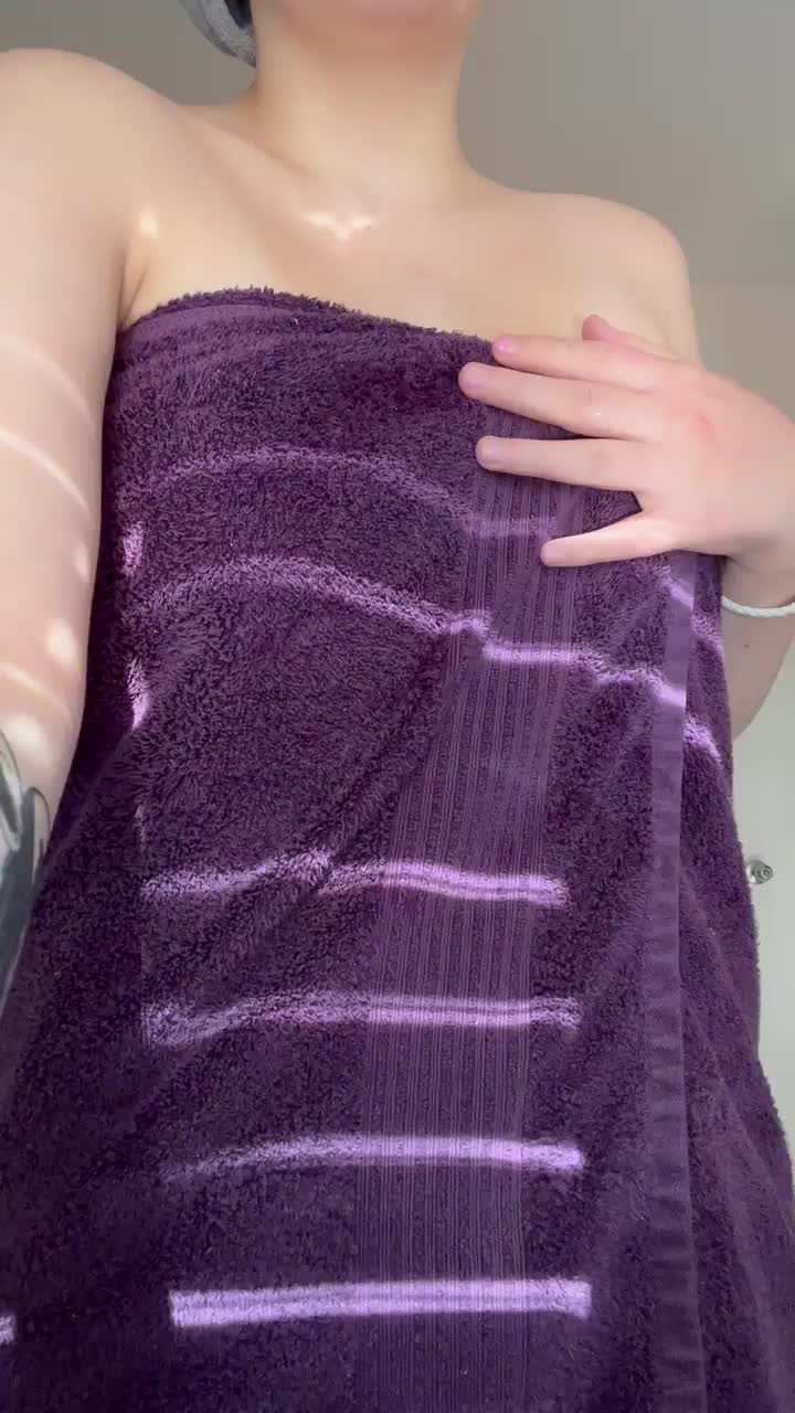 Just got out of the shower - free porn video