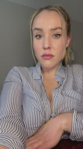 Do you like the way they bounce, swing and sway, Daddy? - free porn video