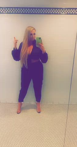 Curves in all the right places💕 - free porn video
