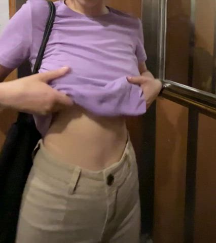 Elevator moment [GIF] - free porn video