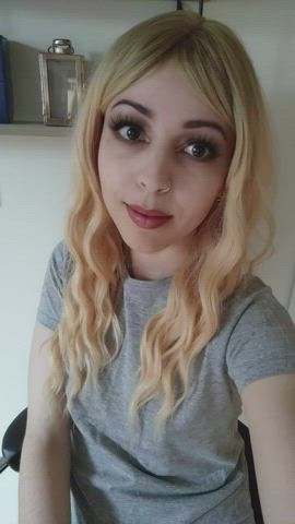 Which version of me is more cute? The sweet one, or the one chocking on a juicy cock like a good little slut? 😏 - free porn video