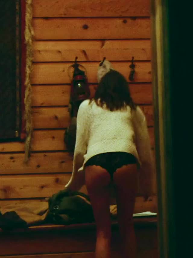 Aubrey Plaza 😳 - free porn video