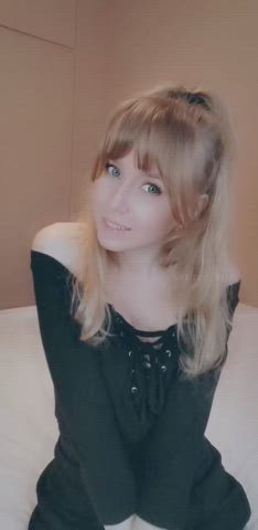 Wait till I turn around 😇 (19, Swedish) - free porn video